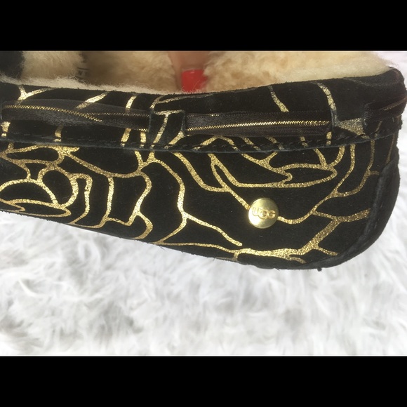 Limited Edition UGG moccasin slippers! - Picture 3 of 8